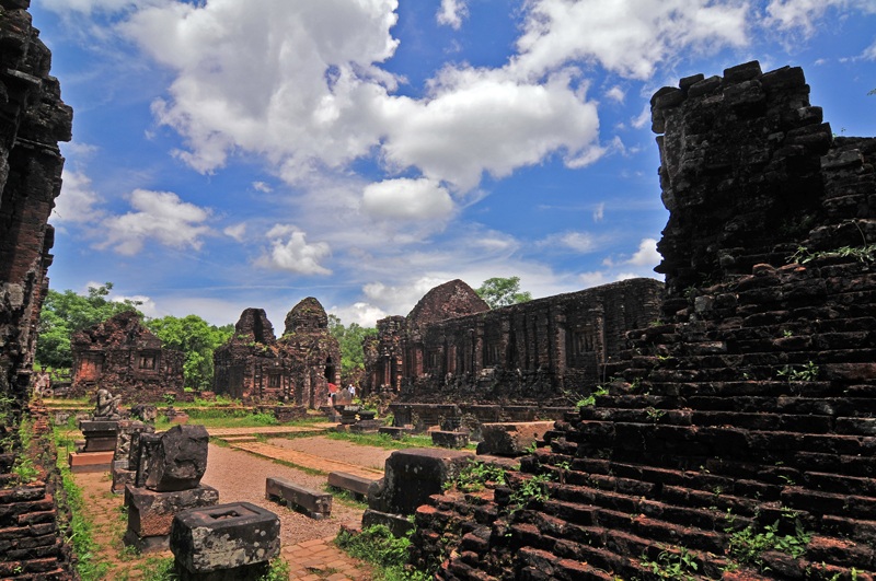 Mơ m&agrave;ng nơi Th&aacute;nh địa Mỹ Sơn 